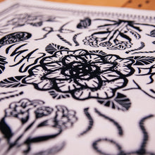 画像をギャラリービューアに読み込む, Bandana “MUTSU” by Elly Kawaguchi(US)